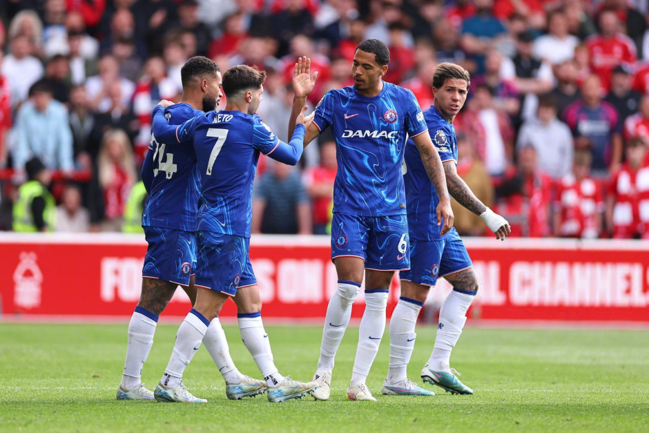 上海狂轰69分，怀特塞德8分半送4次封盖，上海大比分领先